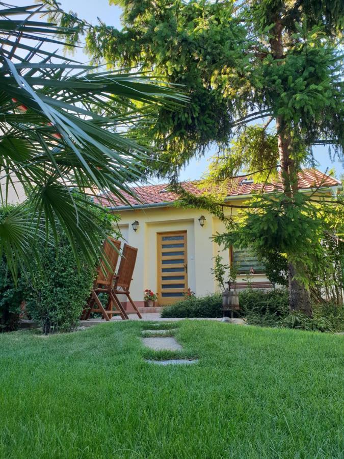 Fuered Deluxe Garden Apartment Balatonfured Bagian luar foto