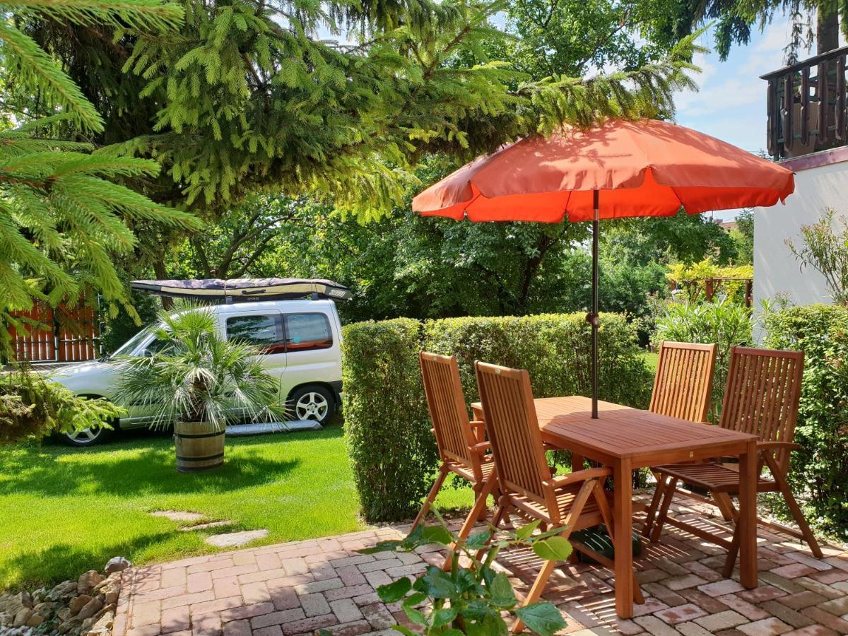 Fuered Deluxe Garden Apartment Balatonfured Bagian luar foto