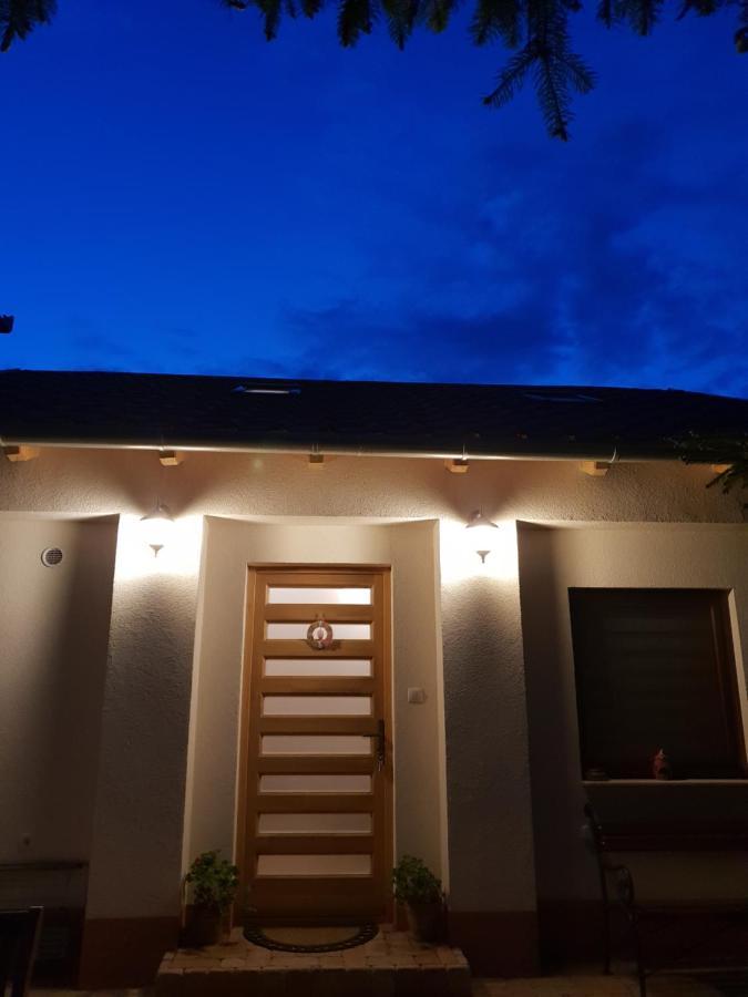 Fuered Deluxe Garden Apartment Balatonfured Bagian luar foto