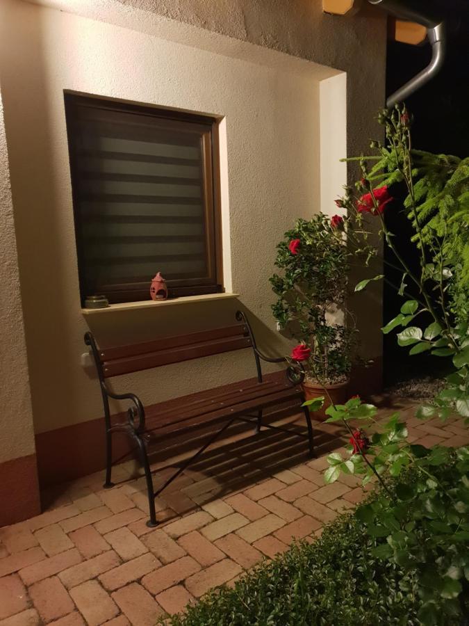 Fuered Deluxe Garden Apartment Balatonfured Bagian luar foto