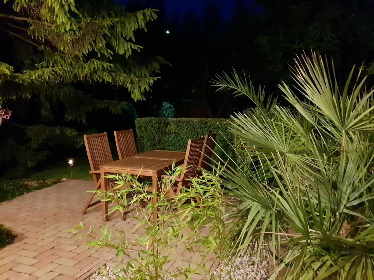 Fuered Deluxe Garden Apartment Balatonfured Bagian luar foto