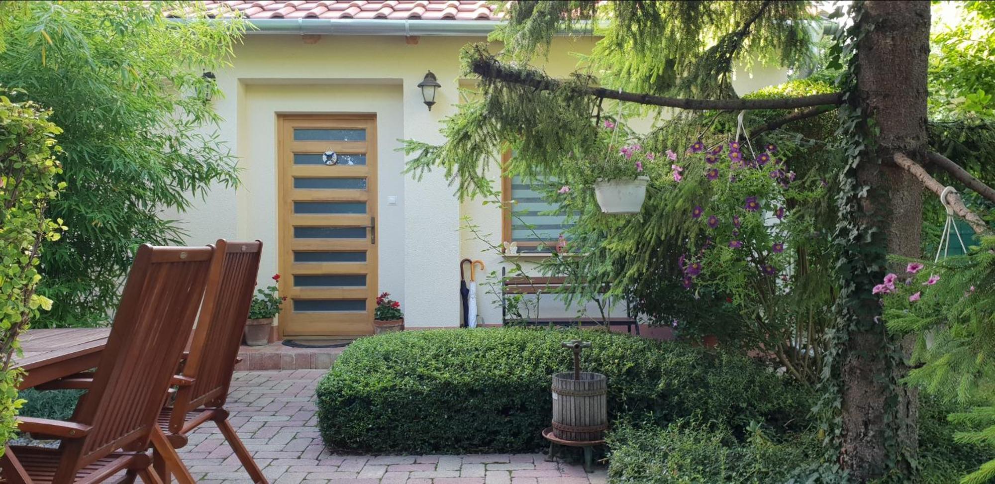 Fuered Deluxe Garden Apartment Balatonfured Bagian luar foto